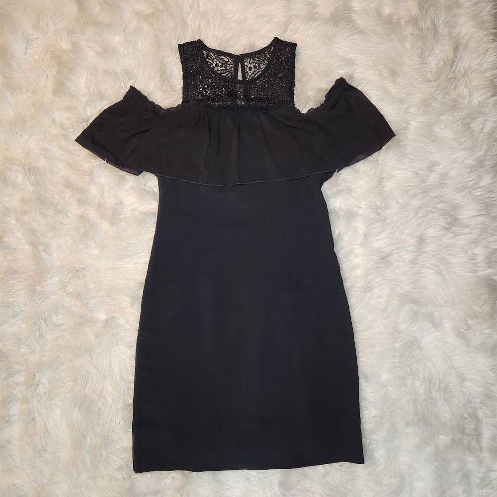 New Trina Turk Lauren Cold Shoulder Sheath Dress - Picture 4 of 11